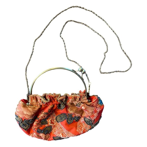 Vintage Beaded Floral Ruffle Brass Handle Clutch Chain Bag Red Gold - Picture 1 of 14